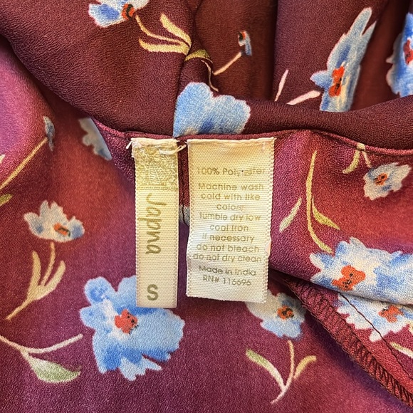 Off the shoulder long sleeve blouse - Picture 2 of 3